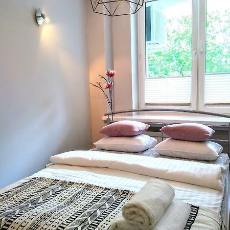 ורשה Chill & Explore By Cooee Apartments מראה חיצוני תמונה