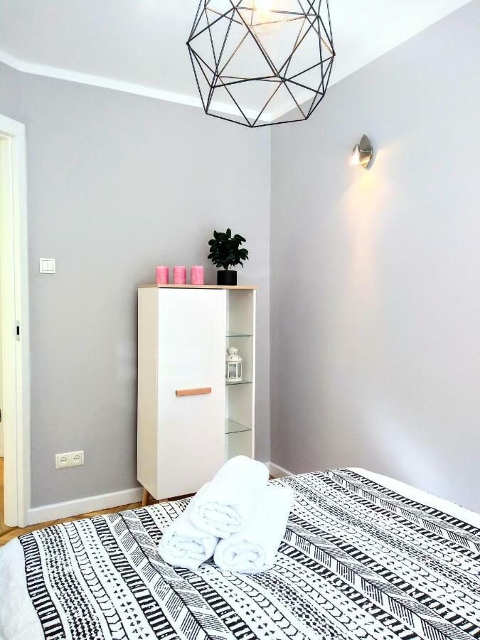 ורשה Chill & Explore By Cooee Apartments מראה חיצוני תמונה